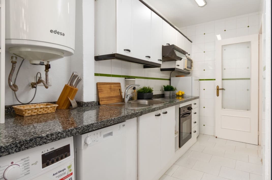 2 Zimmer Penthouse zu verkaufen in Riviera del Sol mit Pool - 299.000 € (Ref: 9634649)