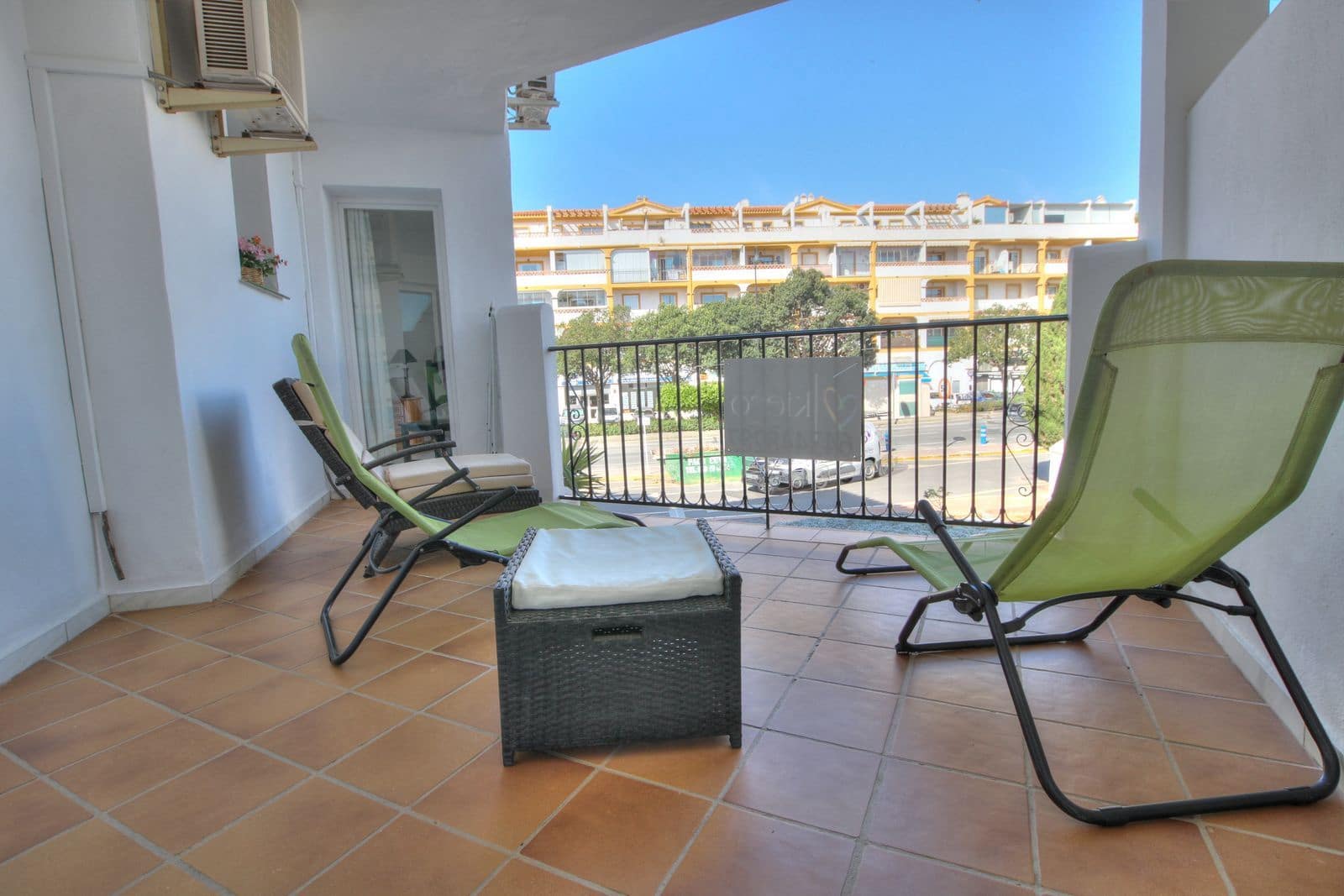 Apartamento de 2 habitaciones en Mijas Golf en venta con piscina garaje - 295.000 € (Ref: 9637869)