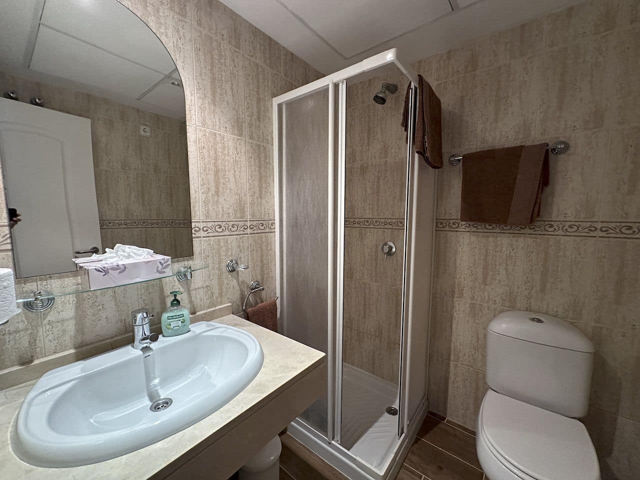 2 makuuhuone Huoneisto myytävänä paikassa La Duquesa / Puerto de la Duquesa mukana uima-altaan - 369 000 € (Ref: 9637962)