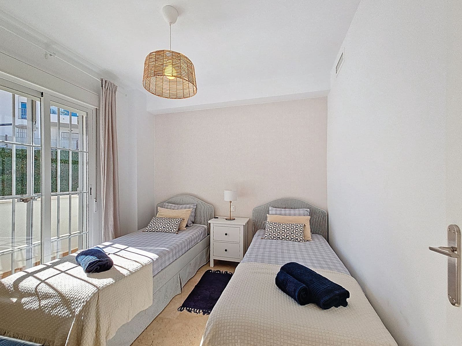 3 slaapkamer Appartement te koop in Manilva met zwembad - € 285.000 (Ref: 9638006)