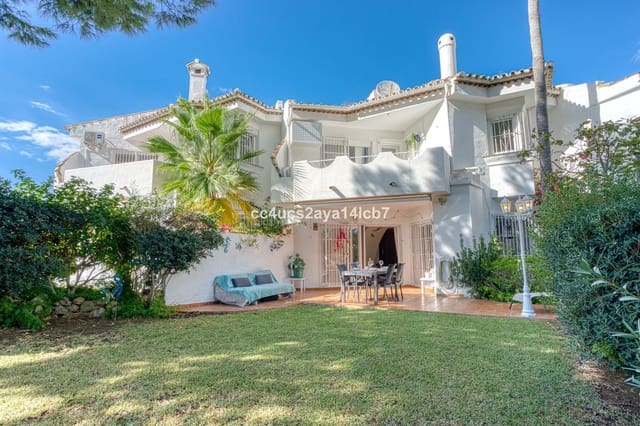 3 makuuhuone Omakotitalo myytävänä paikassa Calahonda, Mijas mukana uima-altaan - 495 000 € (Ref: 9638013)