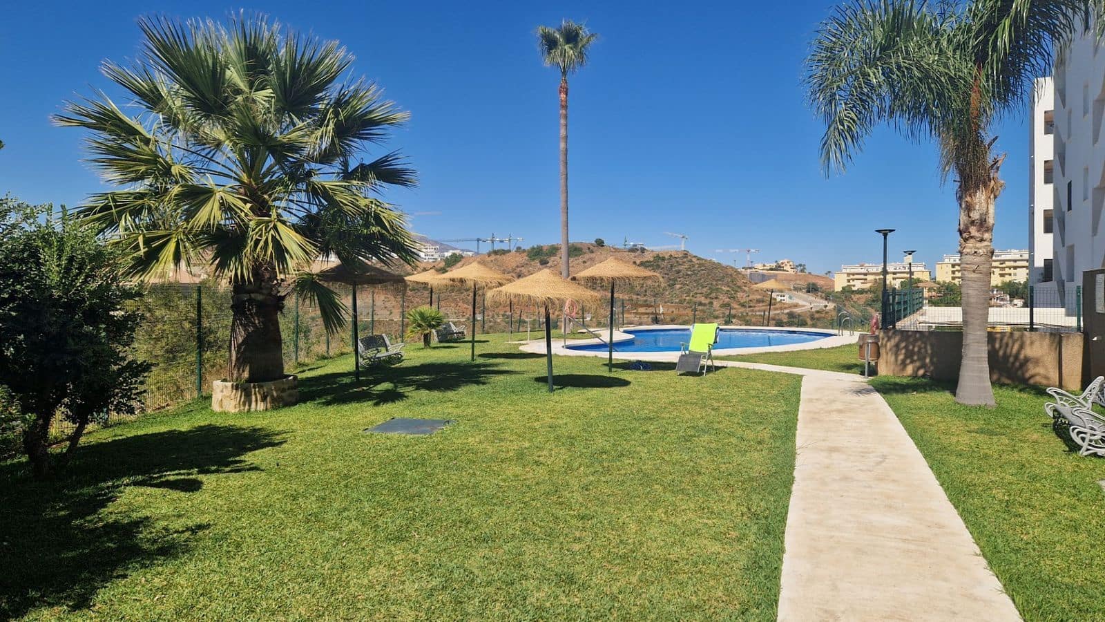 2 chambre Appartement à vendre à La Cala de Mijas avec piscine - 325 000 € (Ref: 9639451)