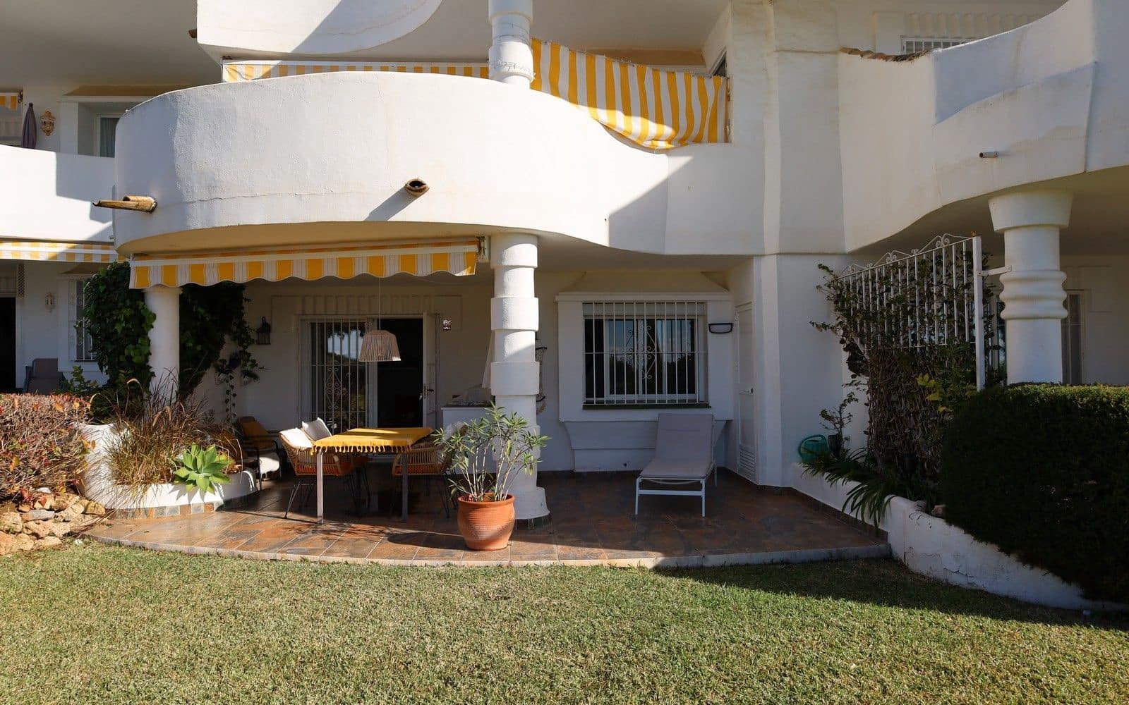 2 chambre Appartement à vendre à Calahonda avec piscine - 320 000 € (Ref: 9639458)