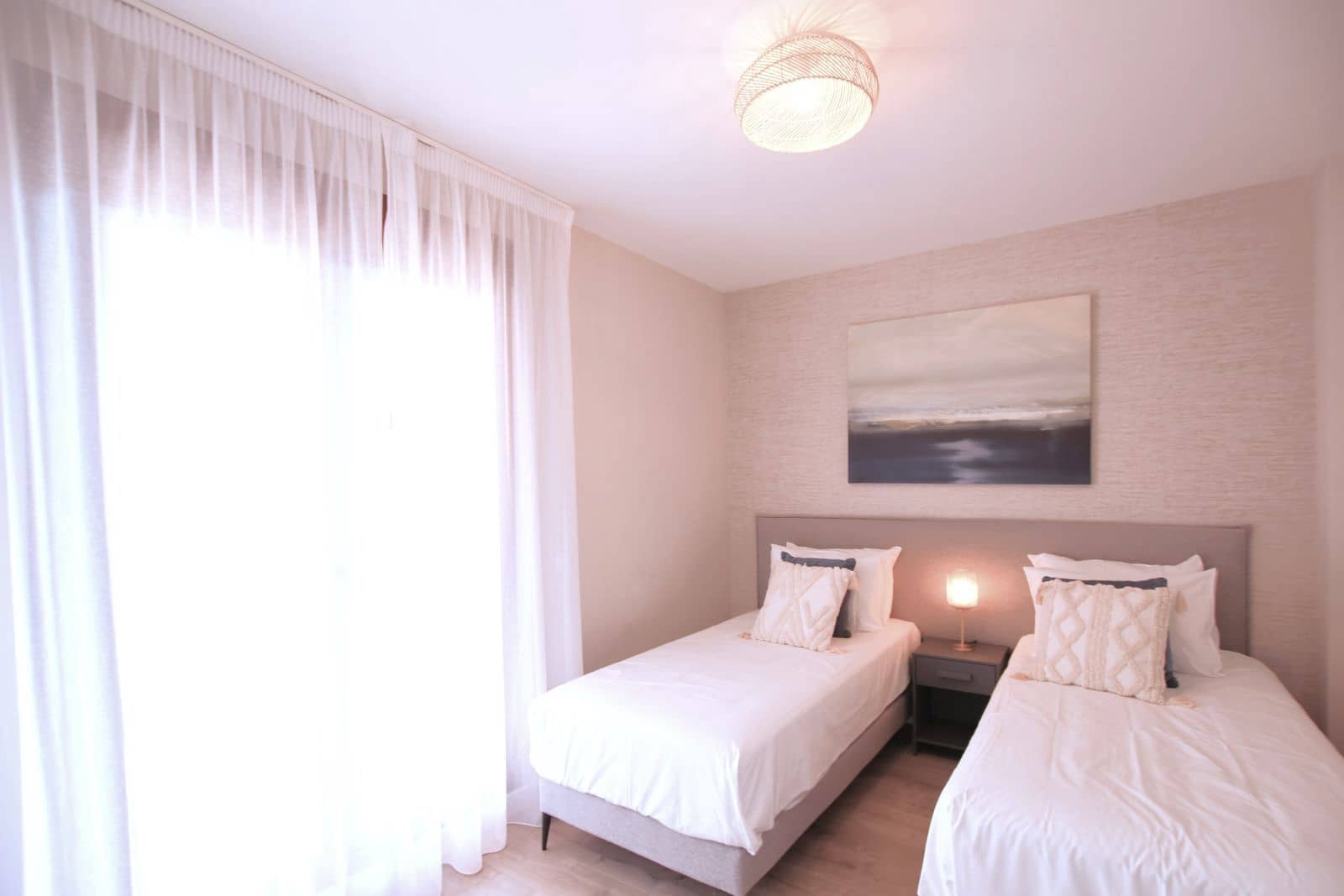 3 quarto Penthouse para venda em Benahavis com piscina garagem - 450 000 € (Ref: 9639628)