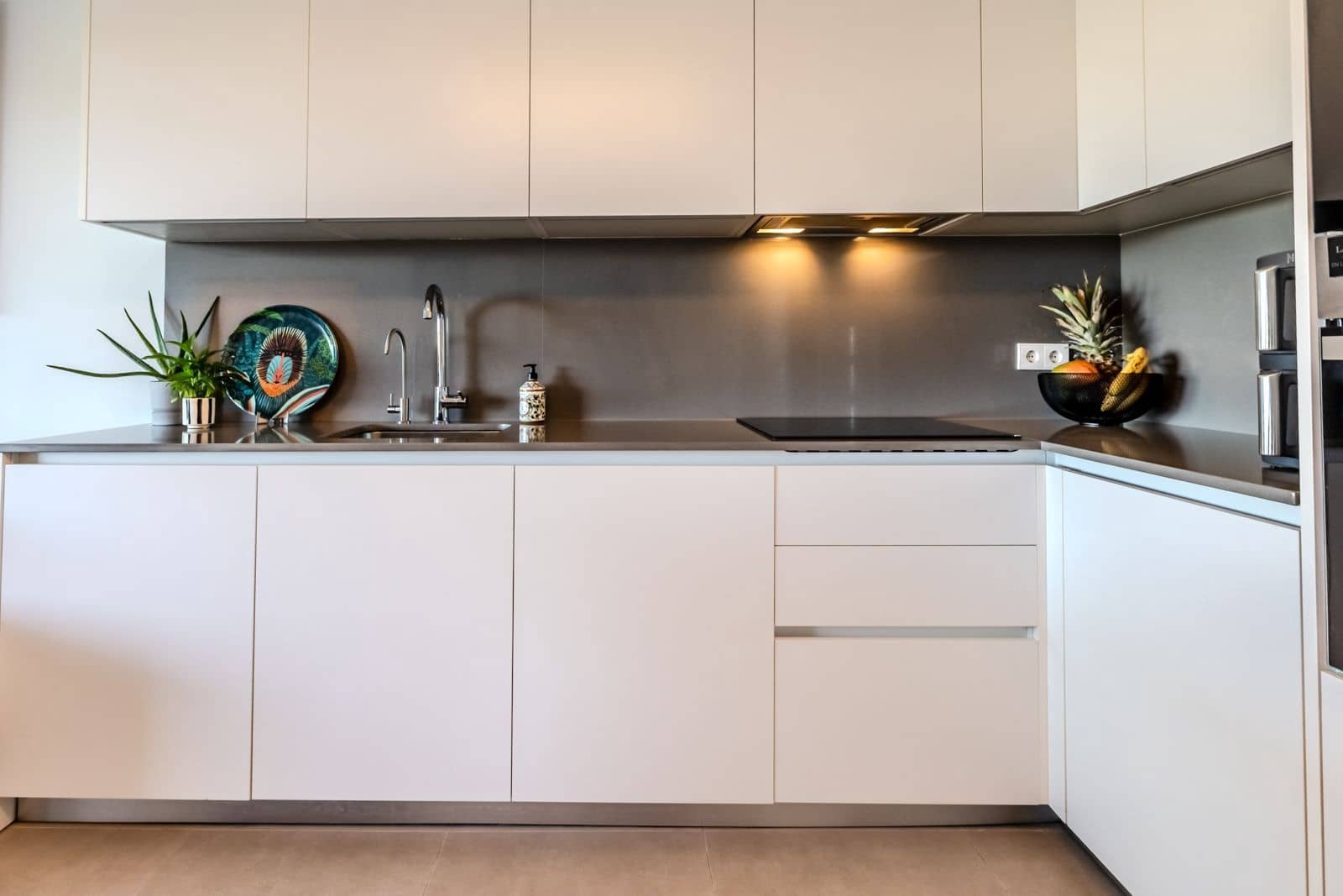 Ático de 2 habitaciones en New Golden Mile en venta con piscina - 495.000 € (Ref: 9640431)