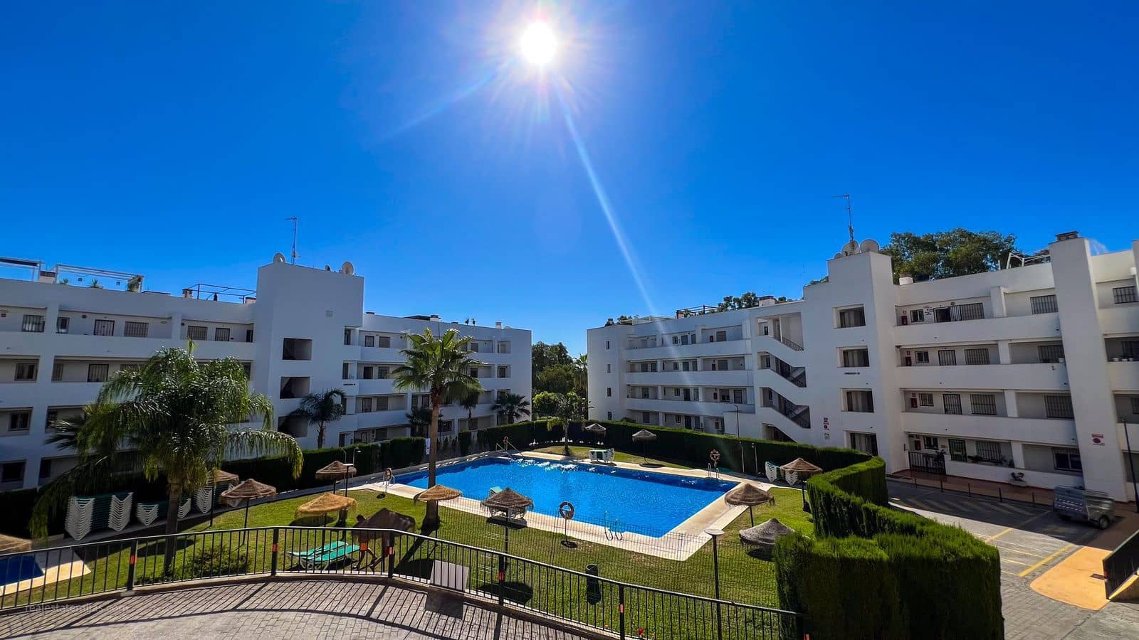 2 chambre Appartement à vendre à La Cala de Mijas avec piscine - 360 000 € (Ref: 9640476)