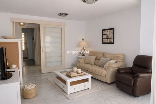 4 Zimmer Apartment zu verkaufen in Estepona mit Pool Garage - 319.000 € (Ref: 9640483)