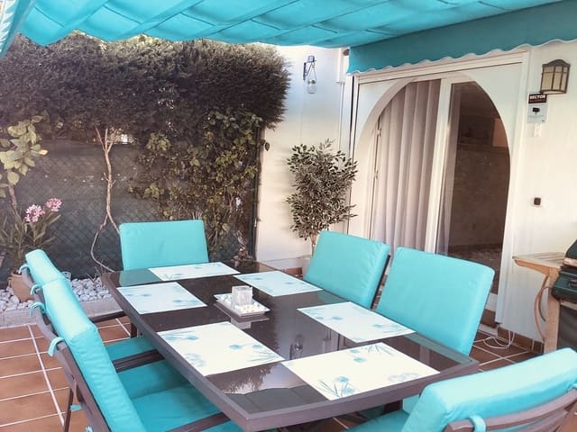 3 soveværelse Byhus til salg i Casares med swimmingpool - € 450.000 (Ref: 9640591)