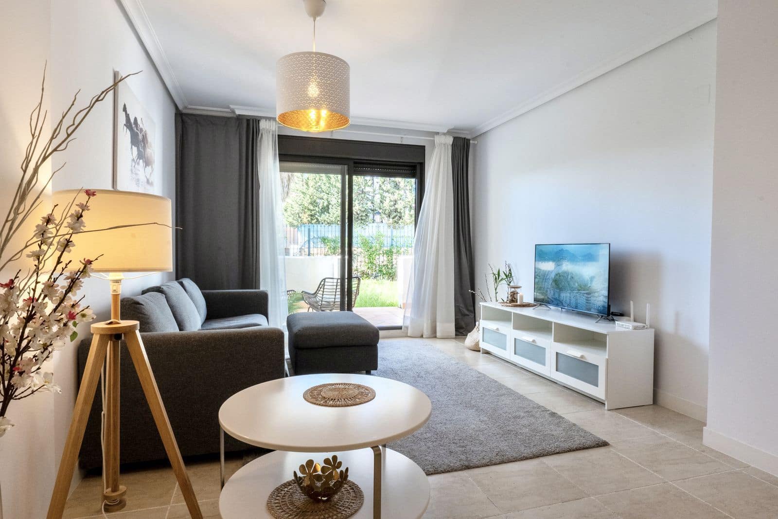 2 makuuhuone Huoneisto myytävänä paikassa New Golden Mile mukana uima-altaan - 349 000 € (Ref: 9649790)