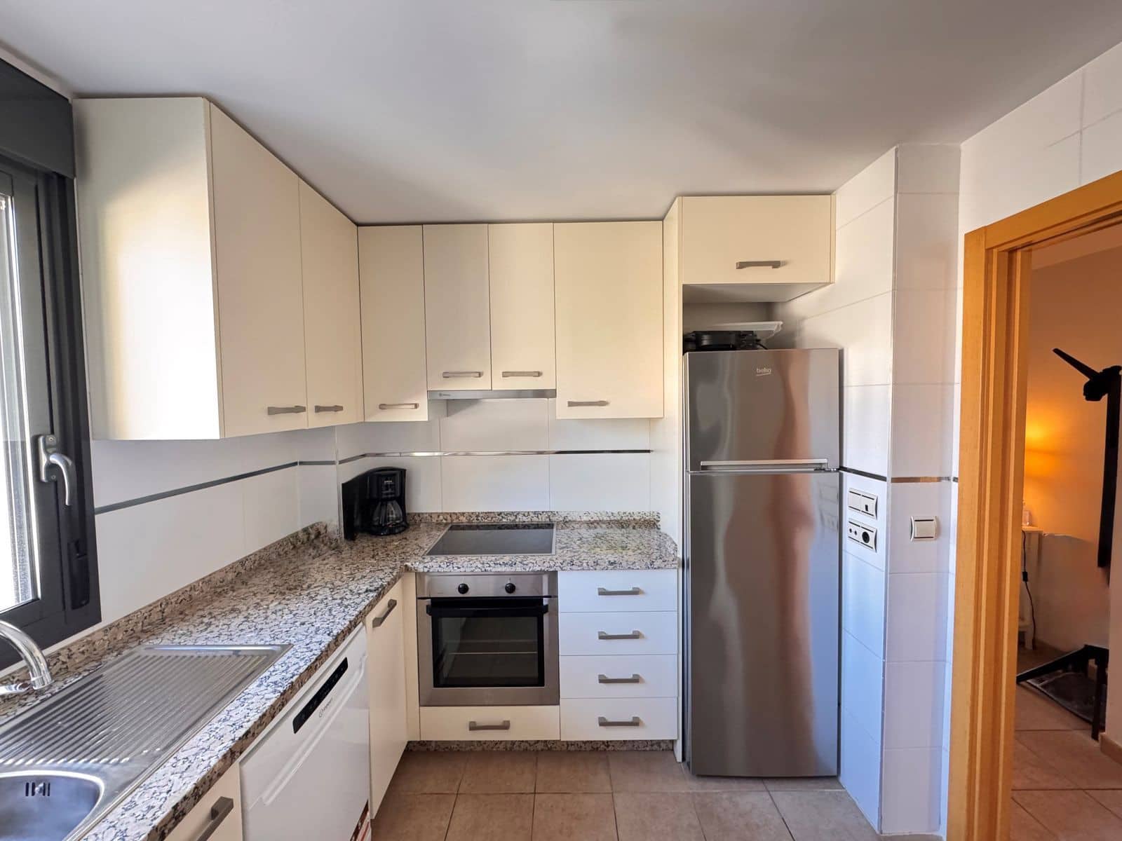 2 makuuhuone Huoneisto myytävänä paikassa La Cala de Mijas mukana uima-altaan - 365 000 € (Ref: 9649796)