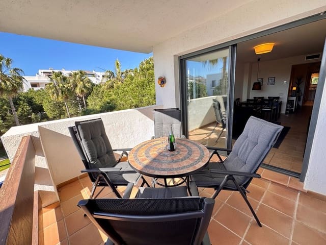 2 makuuhuone Huoneisto myytävänä paikassa La Cala de Mijas, Mijas mukana uima-altaan - 365 000 € (Ref: 9649796)