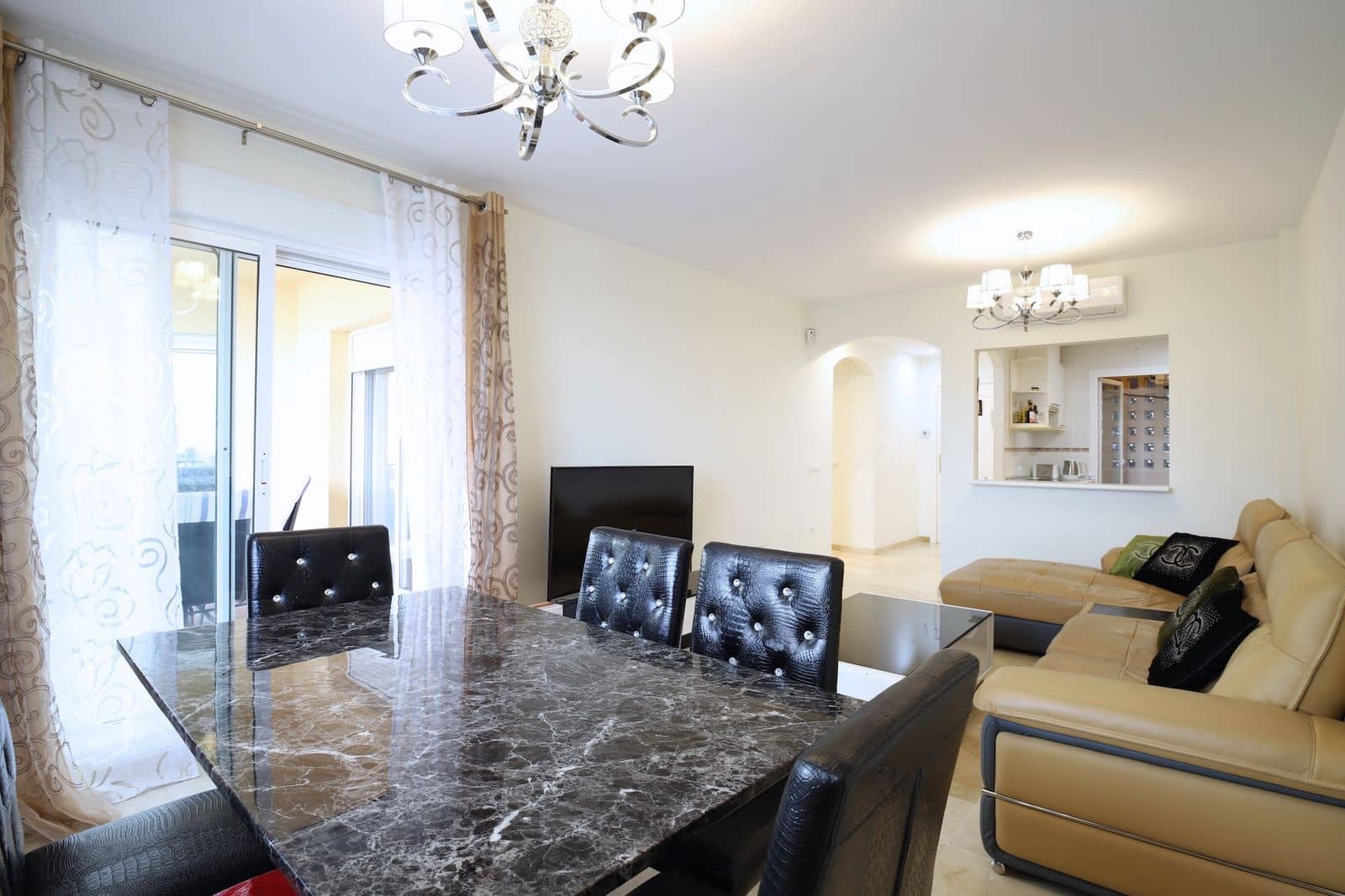 Apartamento de 3 habitaciones en Riviera del Sol en venta con piscina - 350.000 € (Ref: 9649797)