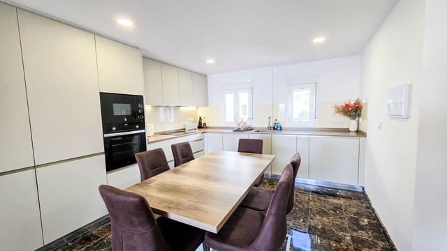 2 camera da letto Appartamento in vendita in La Duquesa / Puerto de la Duquesa, Manilva con garage - 395.000 € (Rif: 9649833)