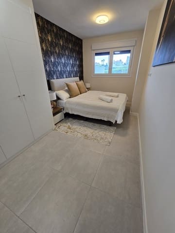 2 bedroom Apartment for sale in Estepona with pool garage - € 420,000 (Ref: 9649945)