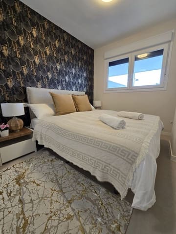 2 bedroom Apartment for sale in Estepona with pool garage - € 420,000 (Ref: 9649945)