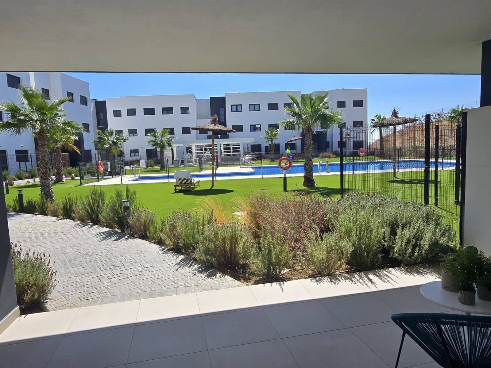 2 bedroom Apartment for sale in Estepona with pool garage - € 420,000 (Ref: 9649945)