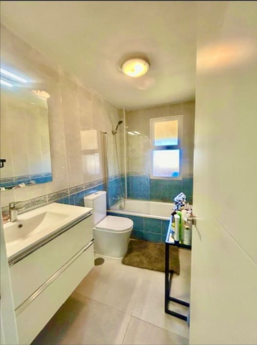 3 Zimmer Haus zu verkaufen in Estepona mit Pool - 348.000 € (Ref: 9652432)