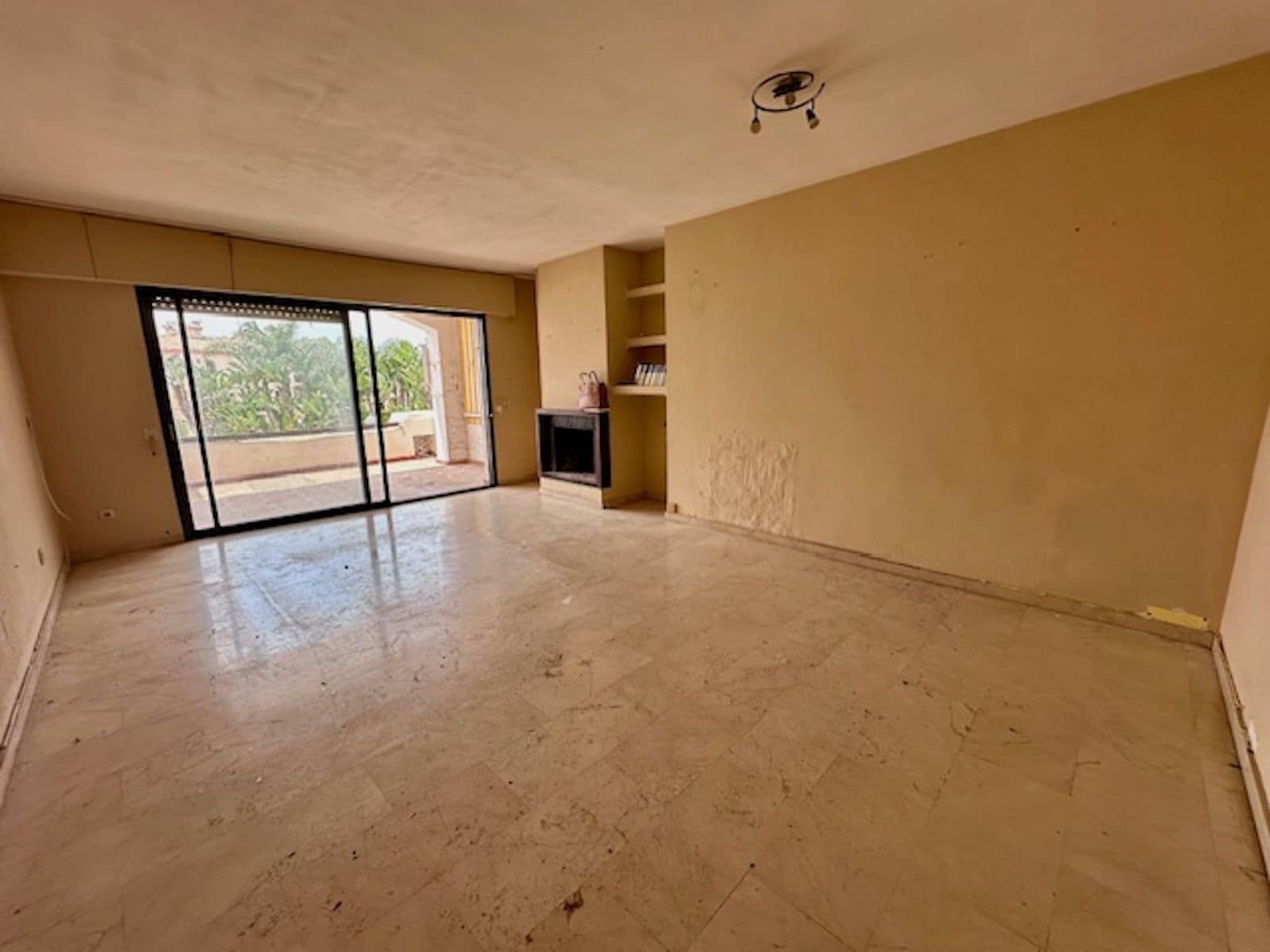 2 bedroom Apartment for sale in Estepona with pool garage - € 325,000 (Ref: 9652482)