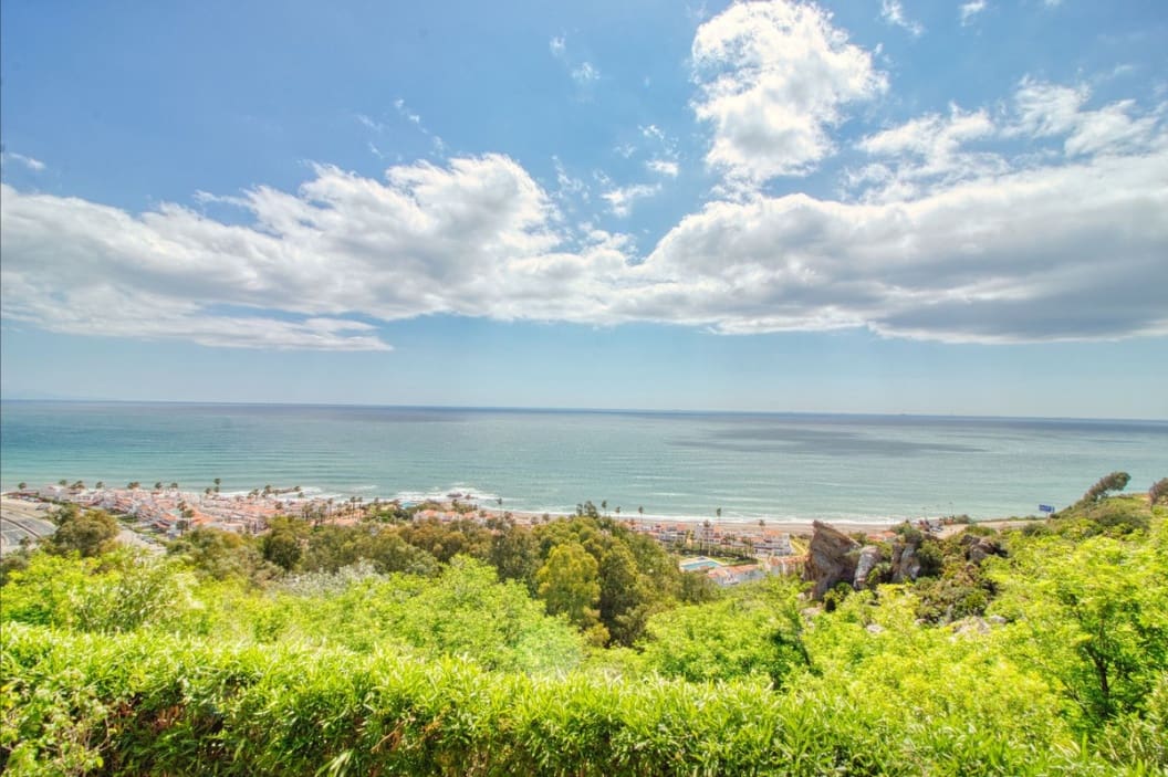 3 bedroom Apartment for sale in Manilva with pool - € 490,000 (Ref: 9652489)