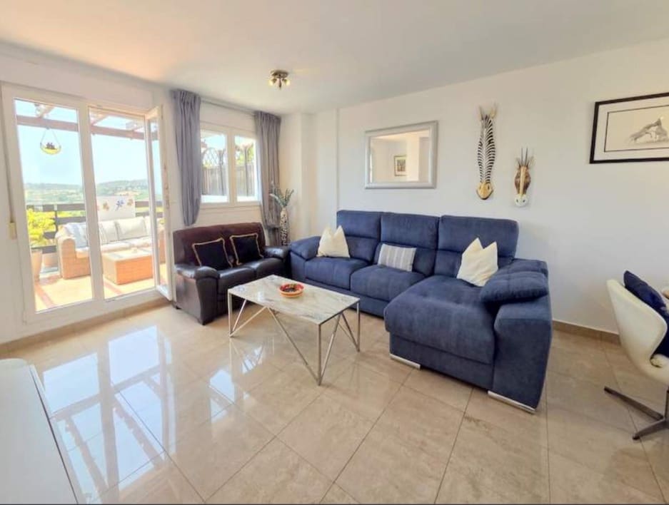 Ático de 3 habitaciones en La Duquesa / Puerto de la Duquesa en venta con piscina garaje - 295.000 € (Ref: 9656001)