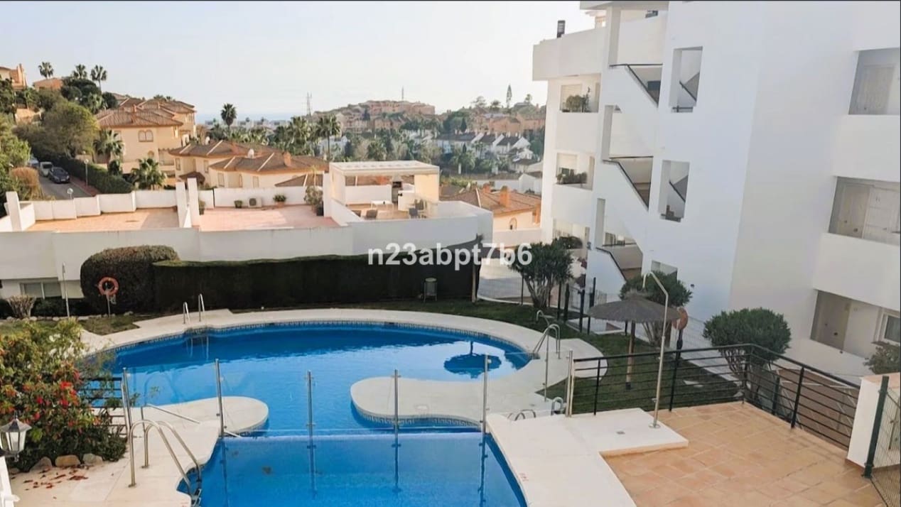 3 slaapkamer Appartement te koop in Riviera del Sol met zwembad garage - € 332.000 (Ref: 9656182)