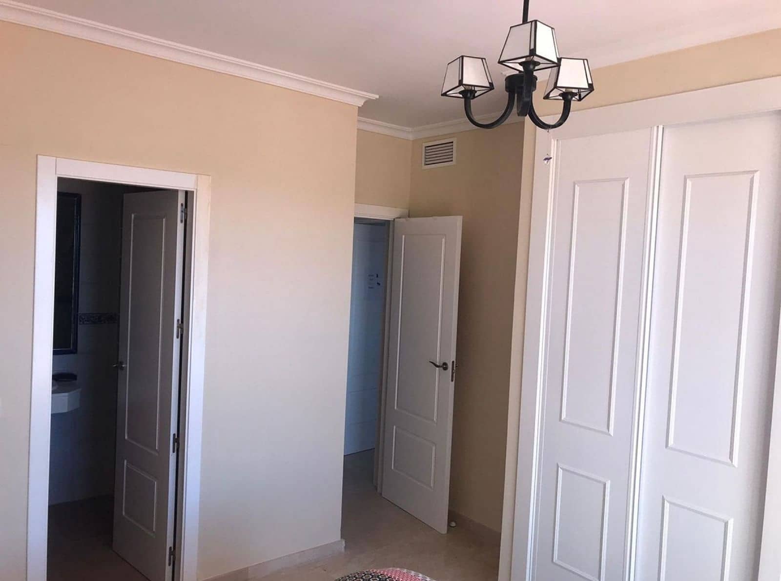 3 sypialnia Penthouse na sprzedaż w Manilva z basenem garażem - 379 500 € (Ref: 9656342)