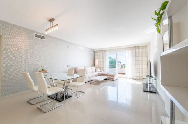 2 slaapkamer Penthouse te koop in Estepona met zwembad - € 419.000 (Ref: 9656346)