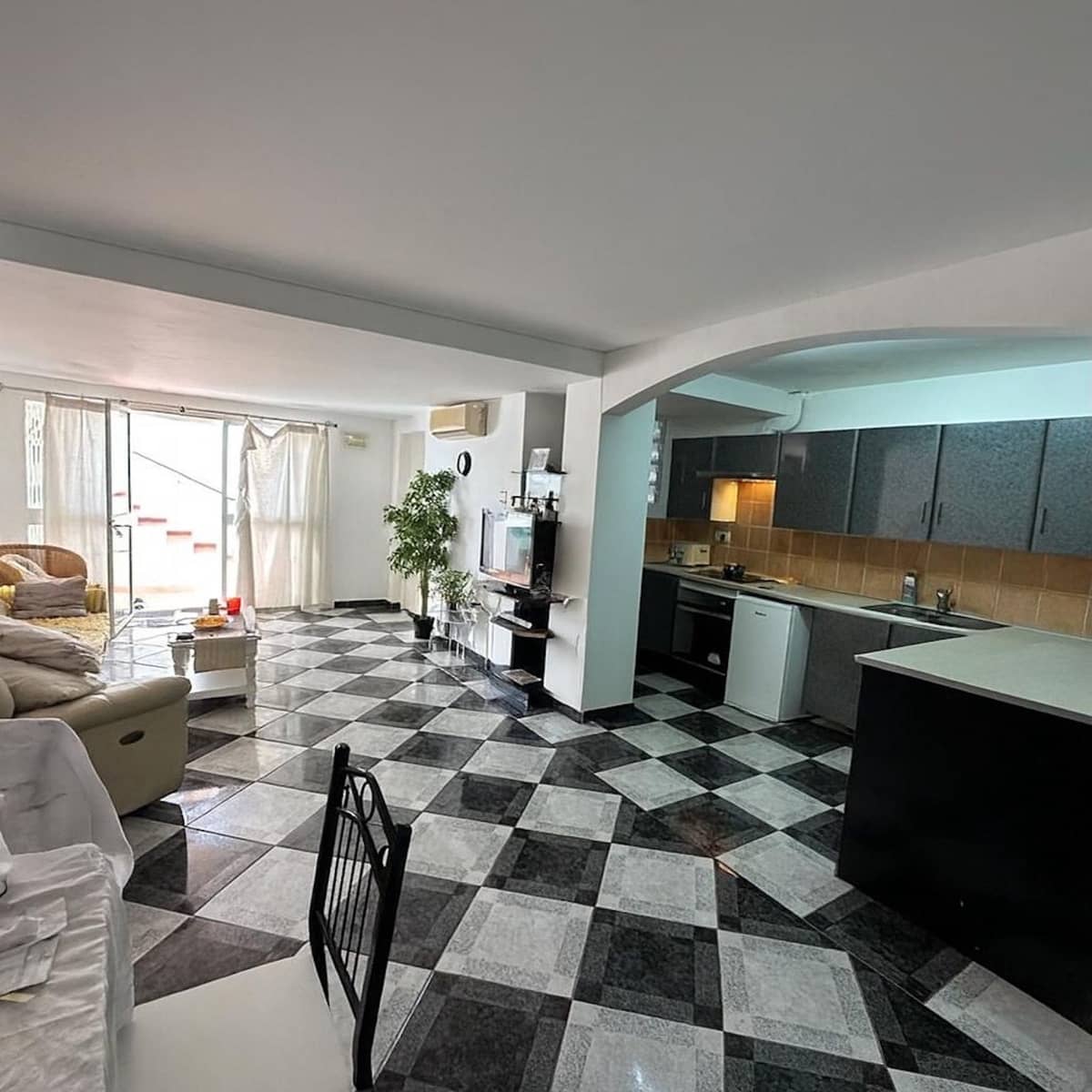 Apartamento de 4 habitaciones en Calahonda en venta con piscina - 380.000 € (Ref: 9656499)