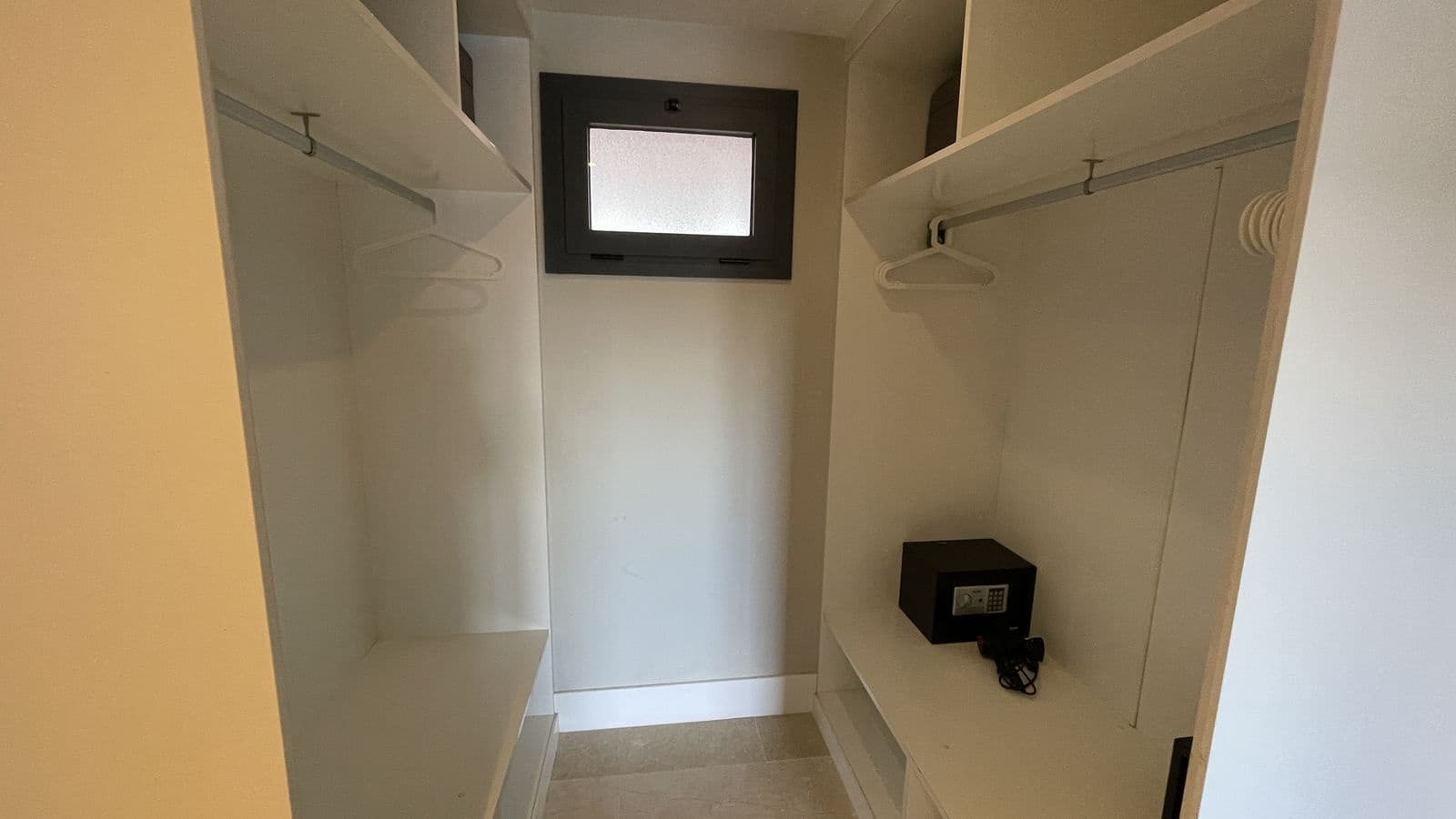 2 bedroom Apartment for sale in New Golden Mile with pool - € 420,000 (Ref: 9659692)