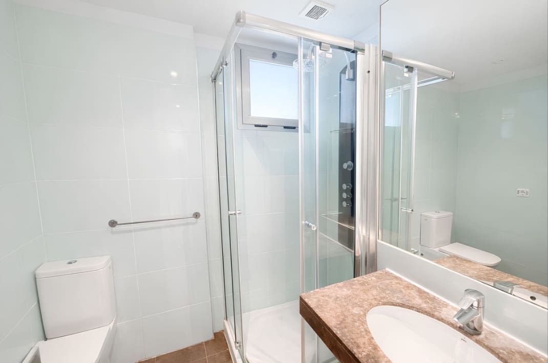 3 quarto Apartamento para venda em La Cala de Mijas com piscina - 409 000 € (Ref: 9659718)