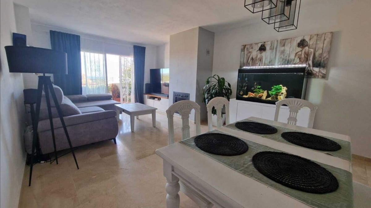 2 soverom Leilighet til salgs i Bel-Air med svømmebasseng garasje - € 365 000 (Ref: 9662088)