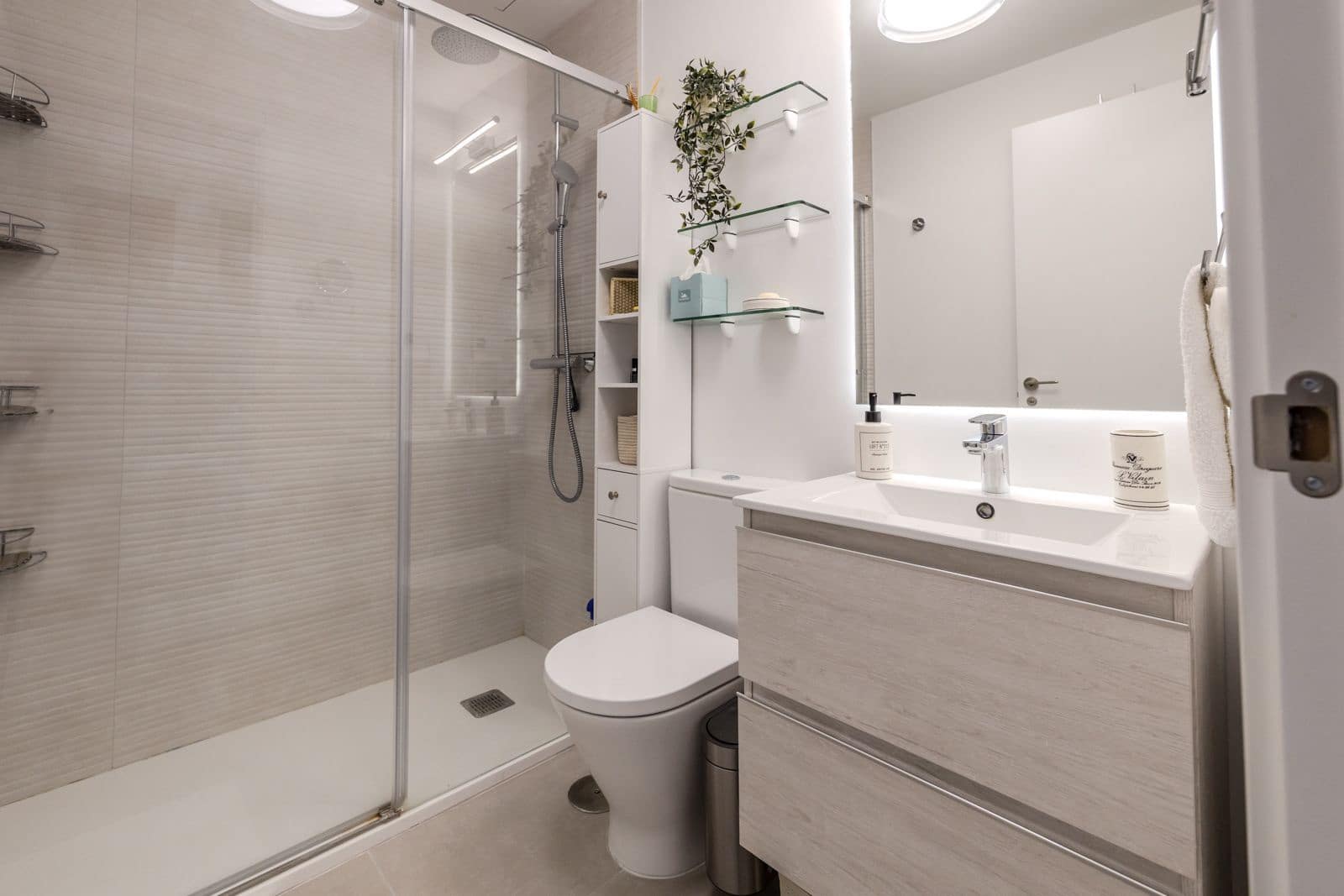 2 Zimmer Penthouse zu verkaufen in New Golden Mile mit Pool - 495.000 € (Ref: 9662128)