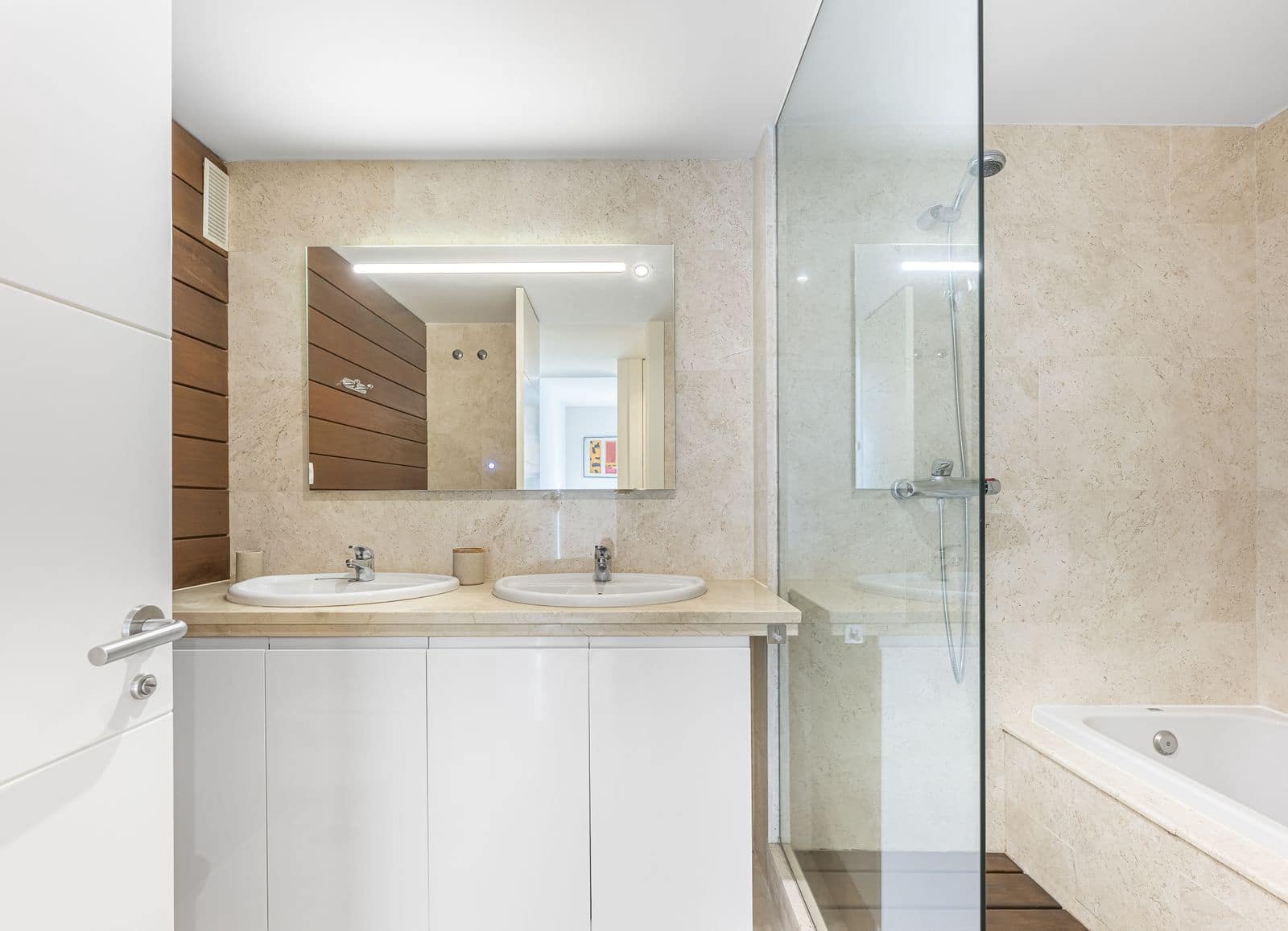 3 quarto Apartamento para venda em Manilva com piscina garagem - 450 000 € (Ref: 9662215)