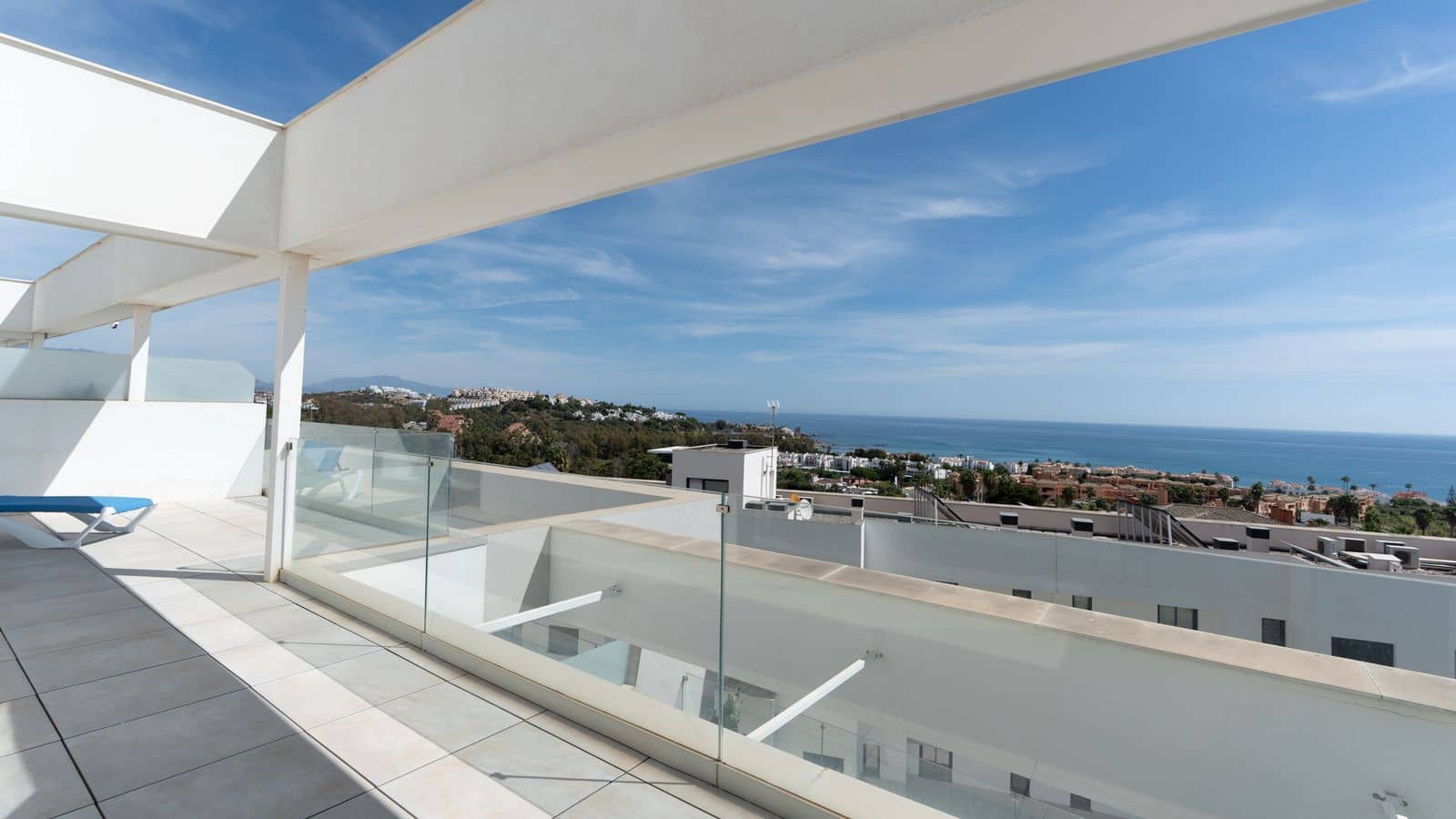 2 chambre Penthouse à vendre à Casares avec piscine garage - 475 000 € (Ref: 9670555)