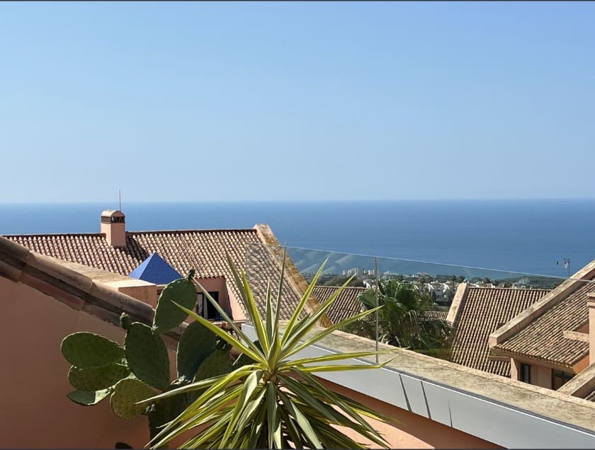 3 sypialnia Penthouse na sprzedaż w Calahonda z basenem - 495 000 € (Ref: 9670560)