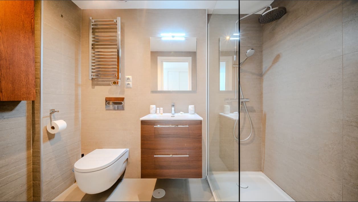 2 soveværelse Penthouse til salg i La Duquesa / Puerto de la Duquesa med swimmingpool - € 380.000 (Ref: 9670562)