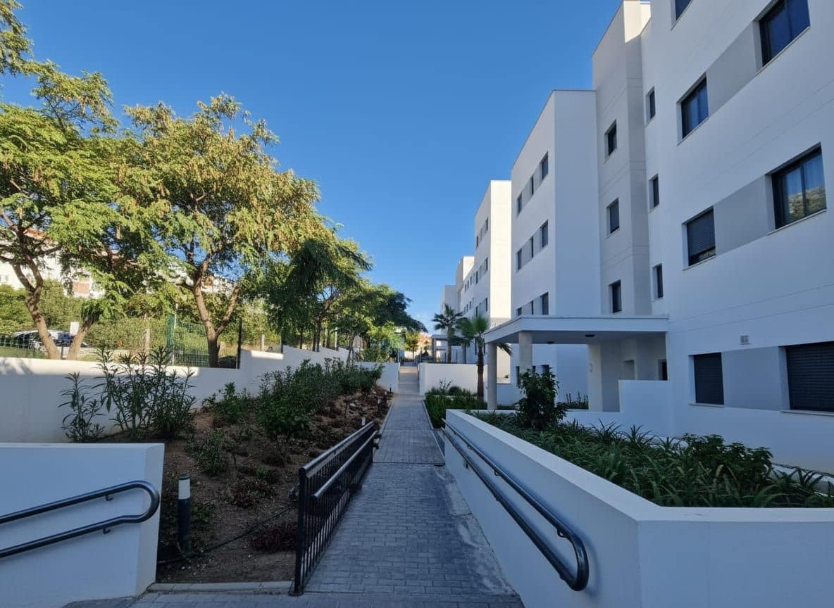 2 makuuhuone Huoneisto myytävänä paikassa Estepona mukana uima-altaan - 445 000 € (Ref: 9670607)