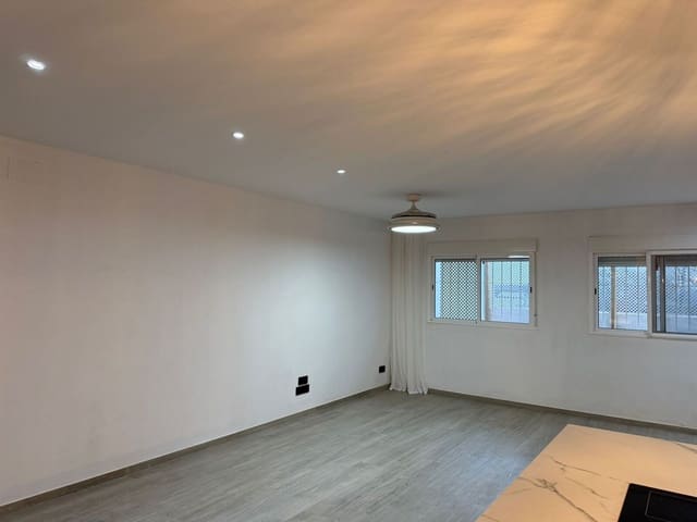 2 sypialnia Apartament na sprzedaż w Estepona z basenem - 259 000 € (Ref: 9670950)