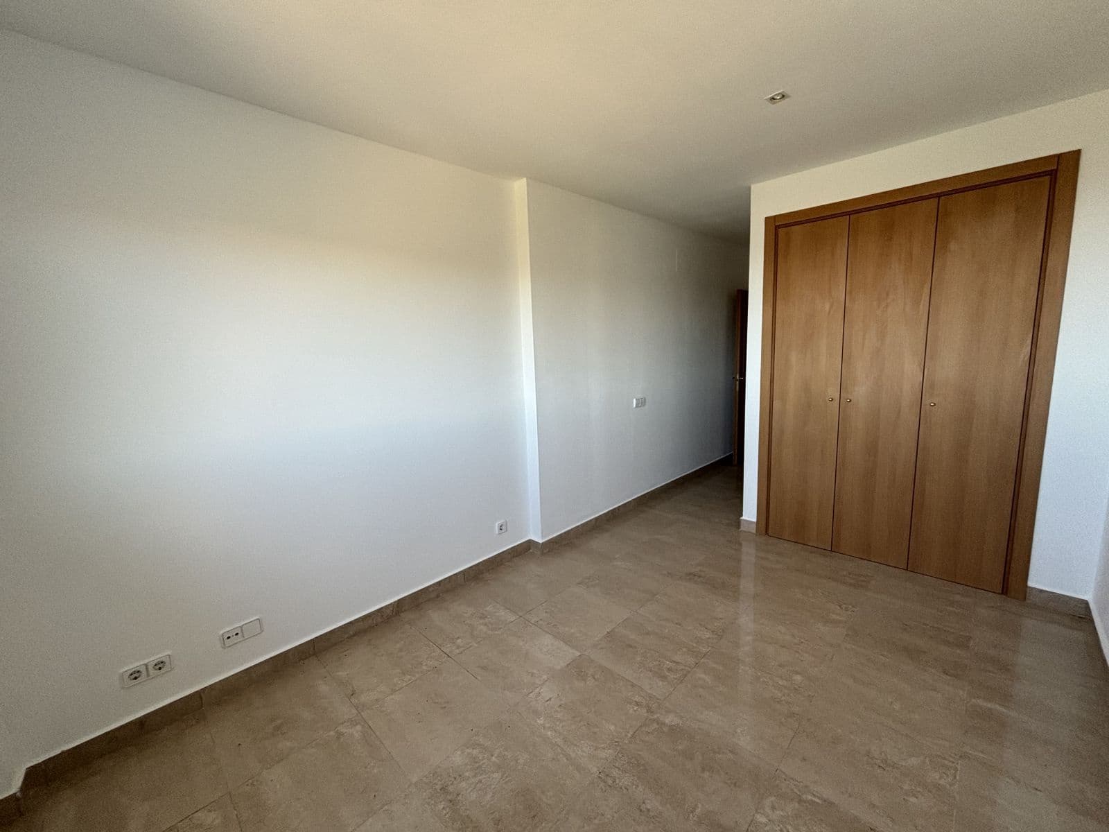2 sypialnia Apartament na sprzedaż w La Duquesa / Puerto de la Duquesa - 226 000 € (Ref: 9674136)