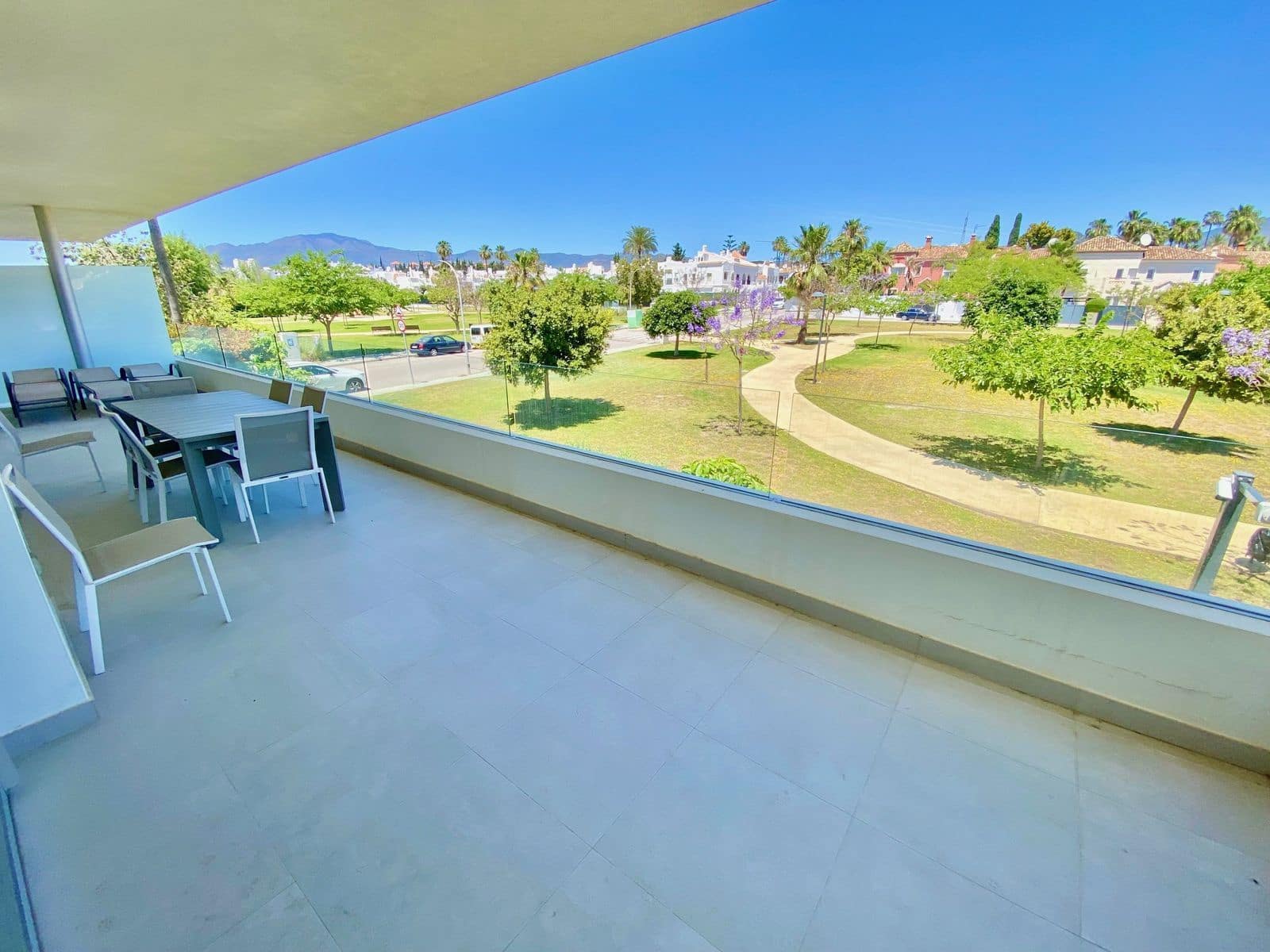 3 chambre Appartement à vendre à Estepona avec piscine garage - 500 000 € (Ref: 9674541)