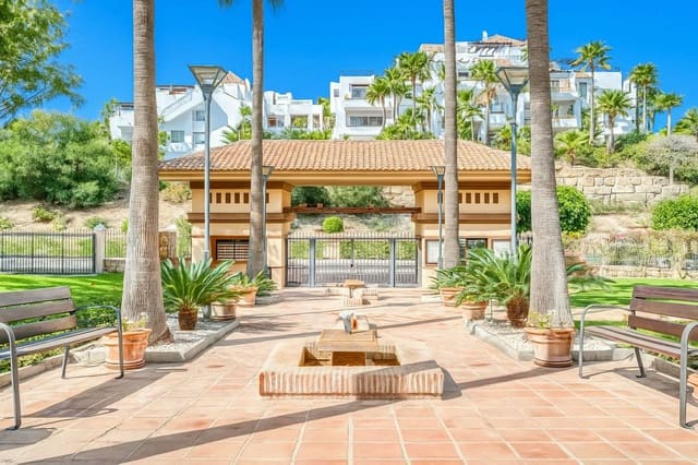 2 sovrum Lägenhet till salu i Benahavís med pool garage - 435 000 € (Ref: 9674542)