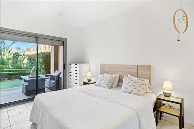 2 chambre Appartement à vendre à Estepona avec piscine - 450 000 € (Ref: 9674668)