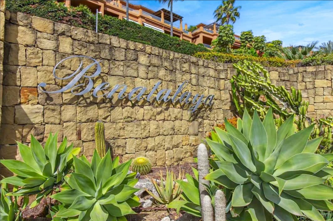 2 chambre Appartement à vendre à Estepona avec piscine - 450 000 € (Ref: 9674668)