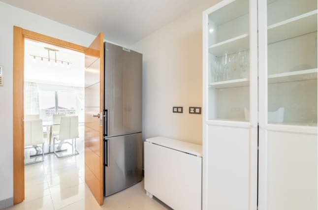 2 Zimmer Penthouse zu verkaufen in Estepona mit Pool - 419.000 € (Ref: 9674674)