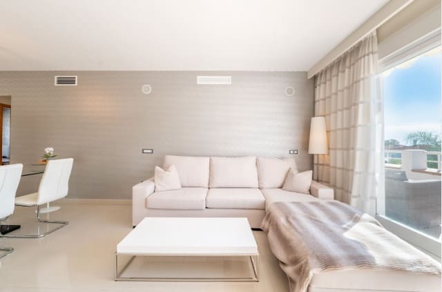 2 Zimmer Penthouse zu verkaufen in Estepona mit Pool - 419.000 € (Ref: 9674674)