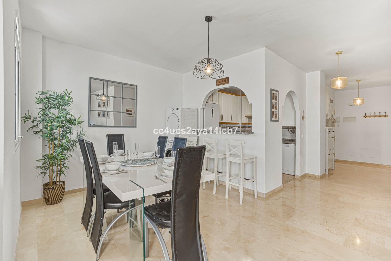 3 soveværelse Lejlighed til salg i Riviera del Sol med swimmingpool - € 375.000 (Ref: 9677814)