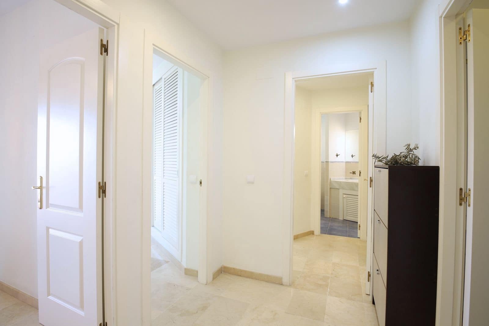 3 bedroom Apartment for sale in Riviera del Sol with pool - € 350,000 (Ref: 9677817)