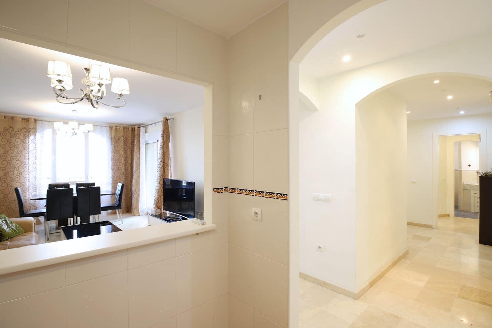 3 bedroom Apartment for sale in Riviera del Sol with pool - € 350,000 (Ref: 9677817)