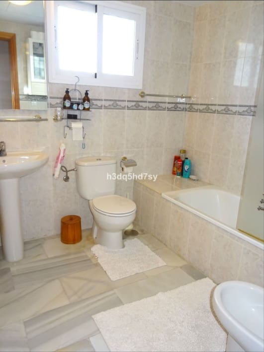 3 soveværelse Penthouse til salg i Malaga by med swimmingpool - € 480.000 (Ref: 9677819)