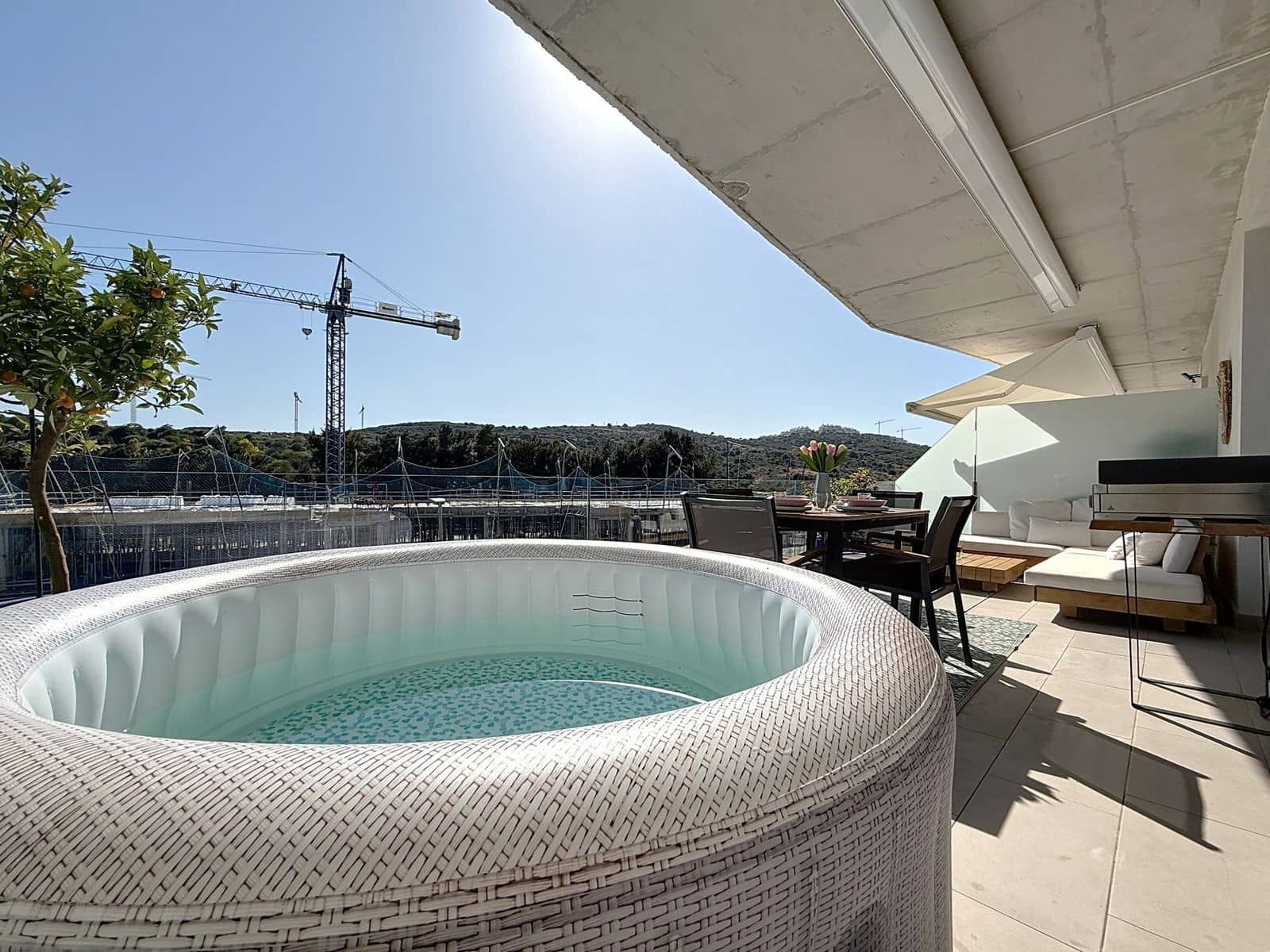 3 quarto Apartamento para venda em Estepona com piscina - 359 000 € (Ref: 9680542)